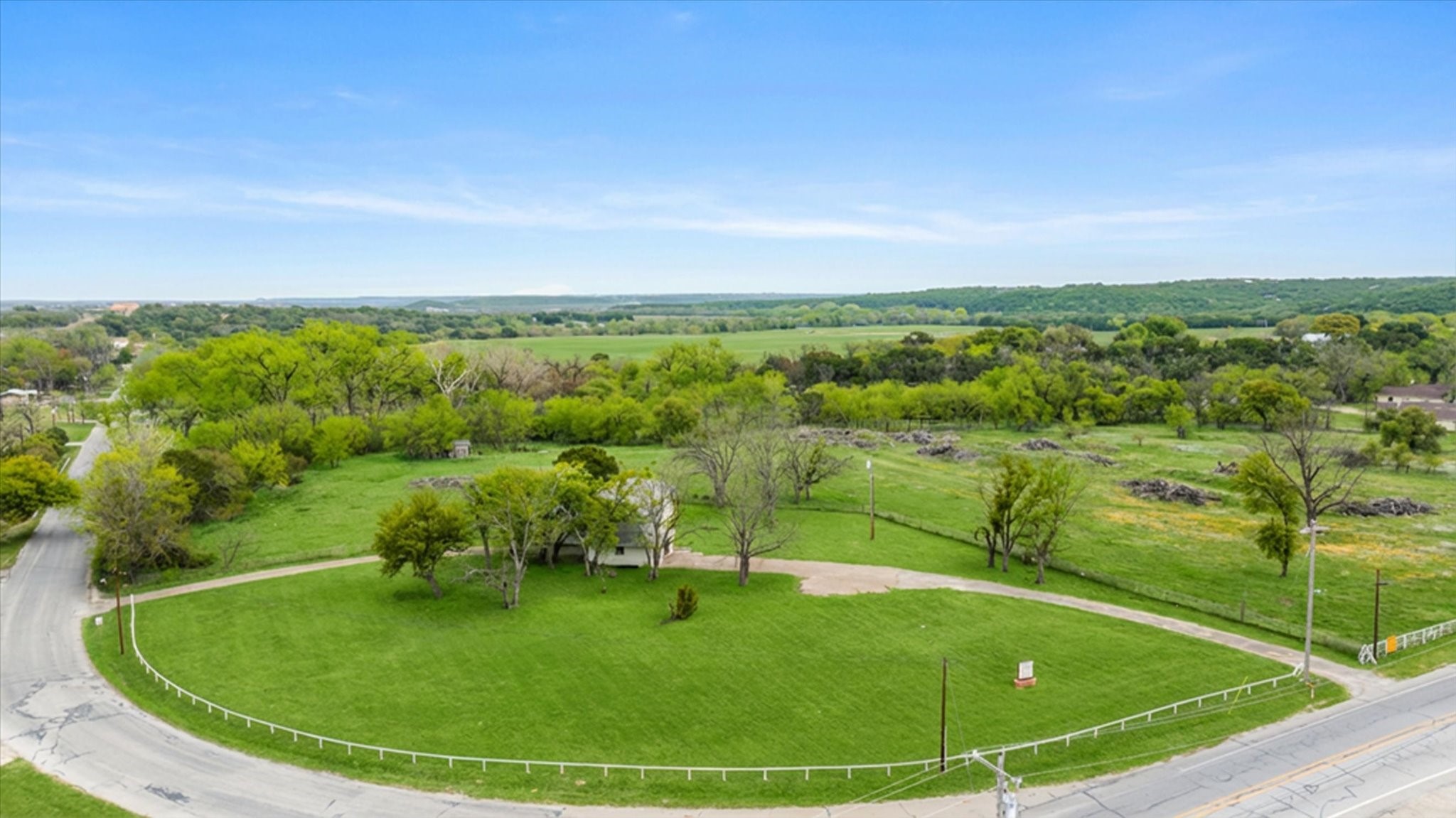 1404 NE Barnard Street Glen Rose TX 76043