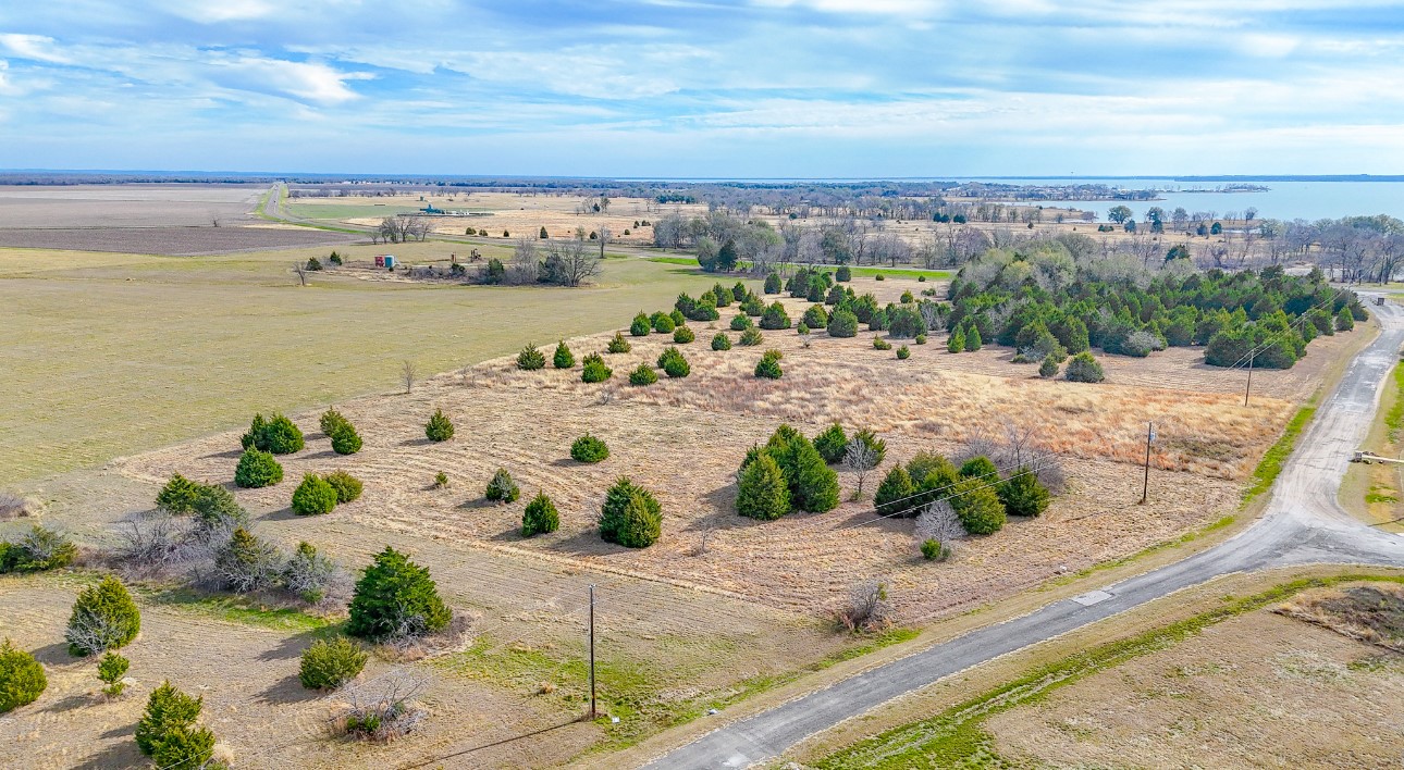 Lot 47 Baybridge Kerens TX 75144
