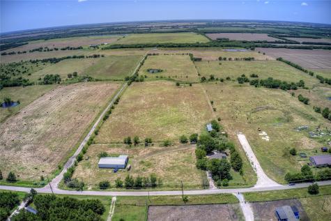 718 County Road 1063 Greenville TX 75401