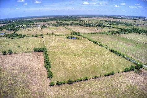 718 County Road 1063 Greenville TX 75401