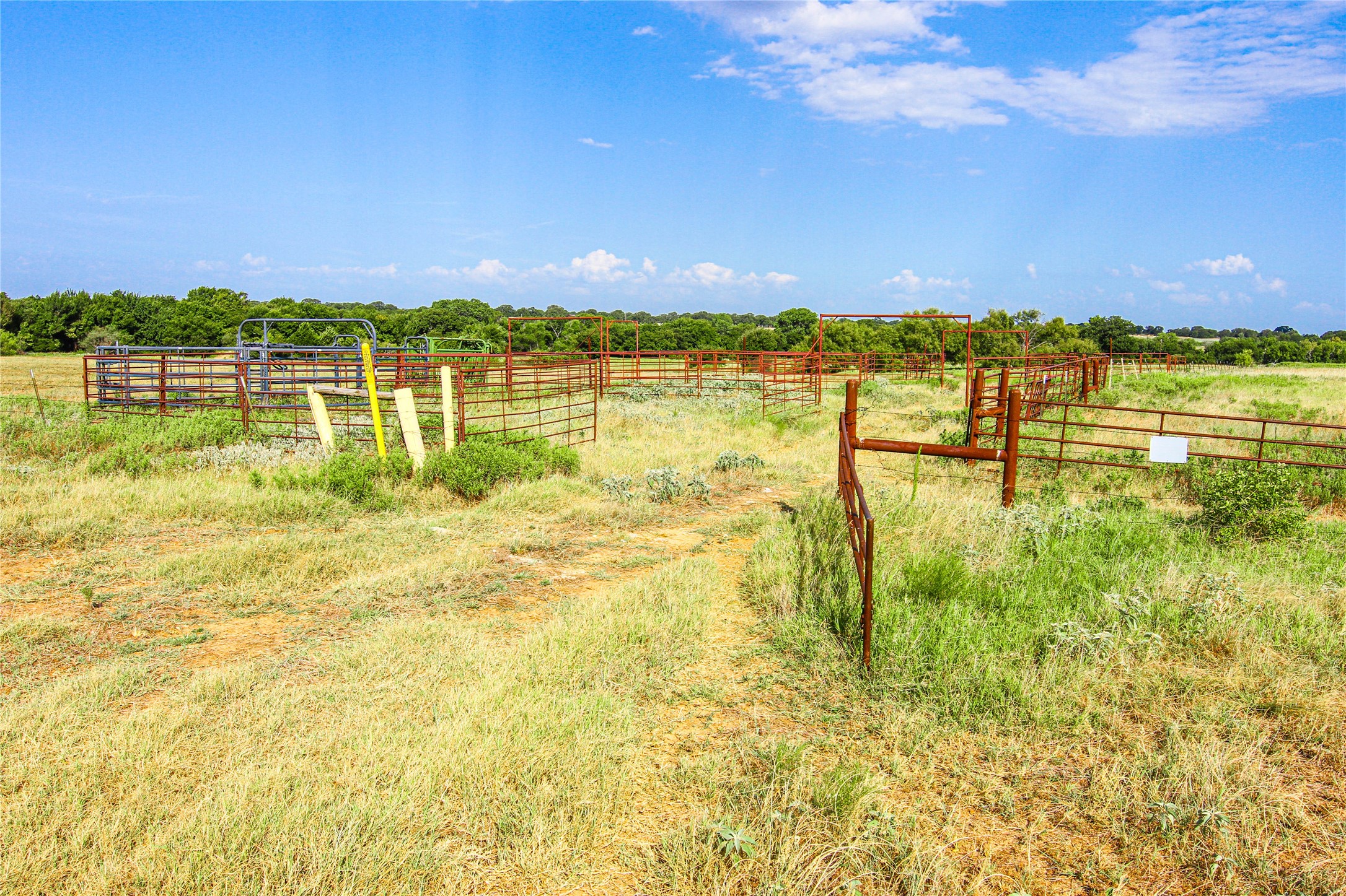 2215 Denver Road Sunset TX 76270