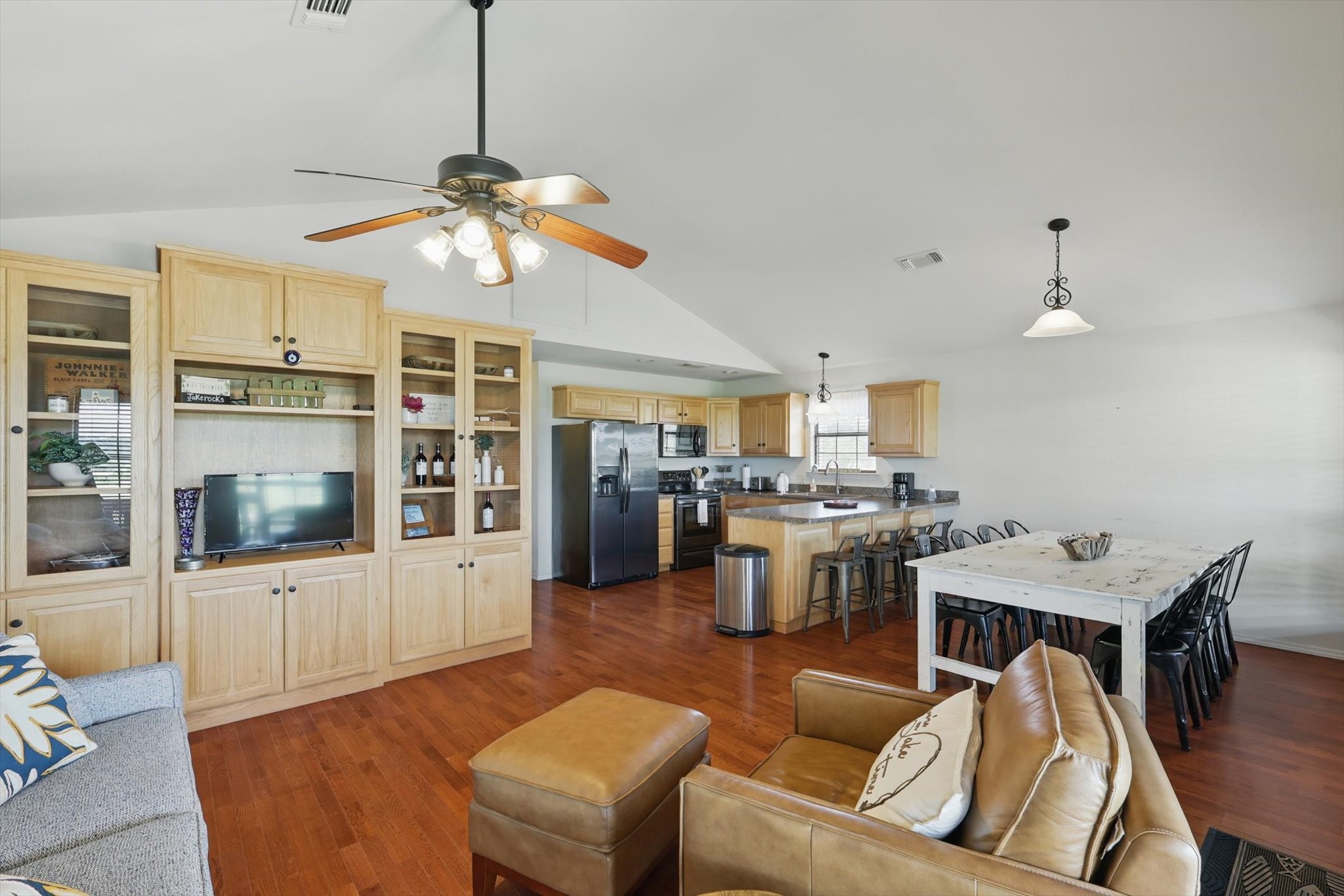 186 W Hells Gate Drive Strawn TX 76475