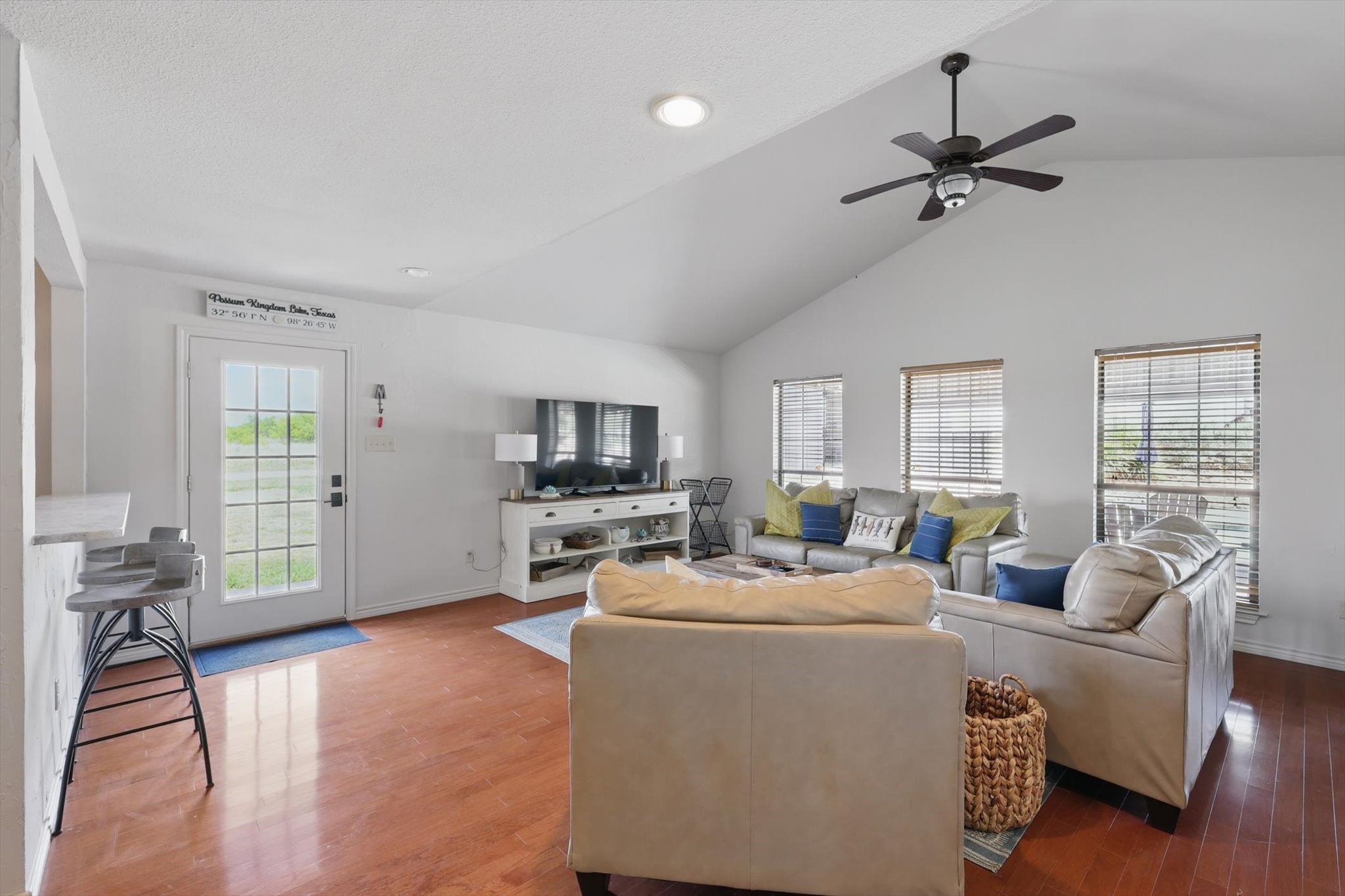 186 W Hells Gate Drive Strawn TX 76475