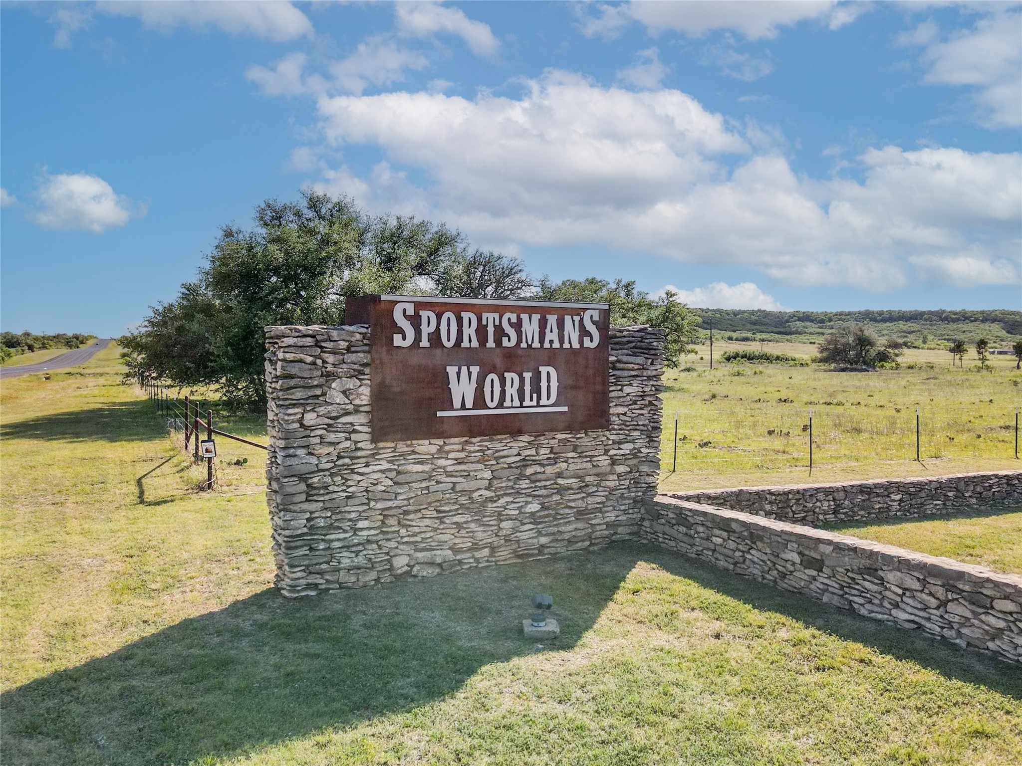 186 W Hells Gate Drive Strawn TX 76475