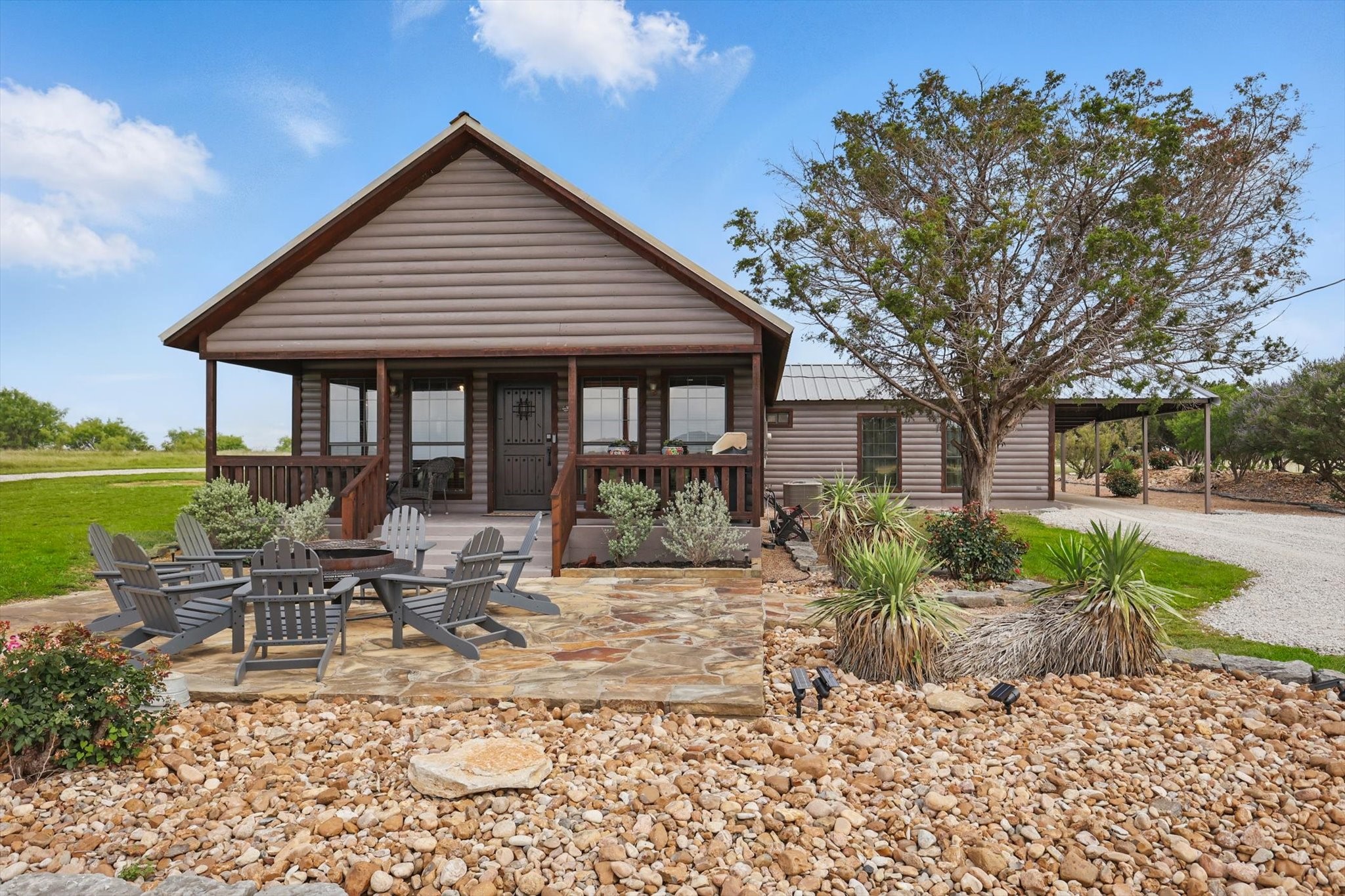 186 W Hells Gate Drive Strawn TX 76475