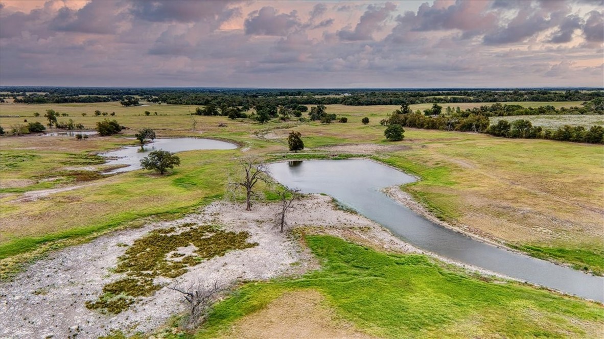 2854 Highway 320 Lott TX 76656