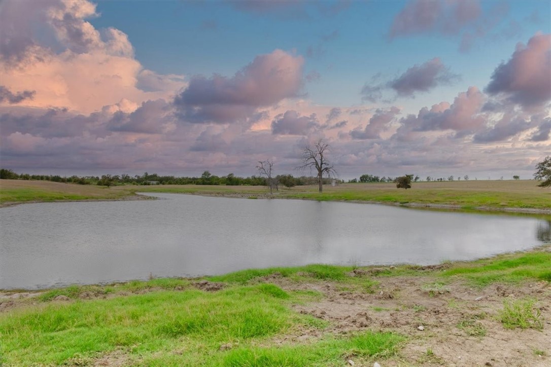 2854 Highway 320 Lott TX 76656