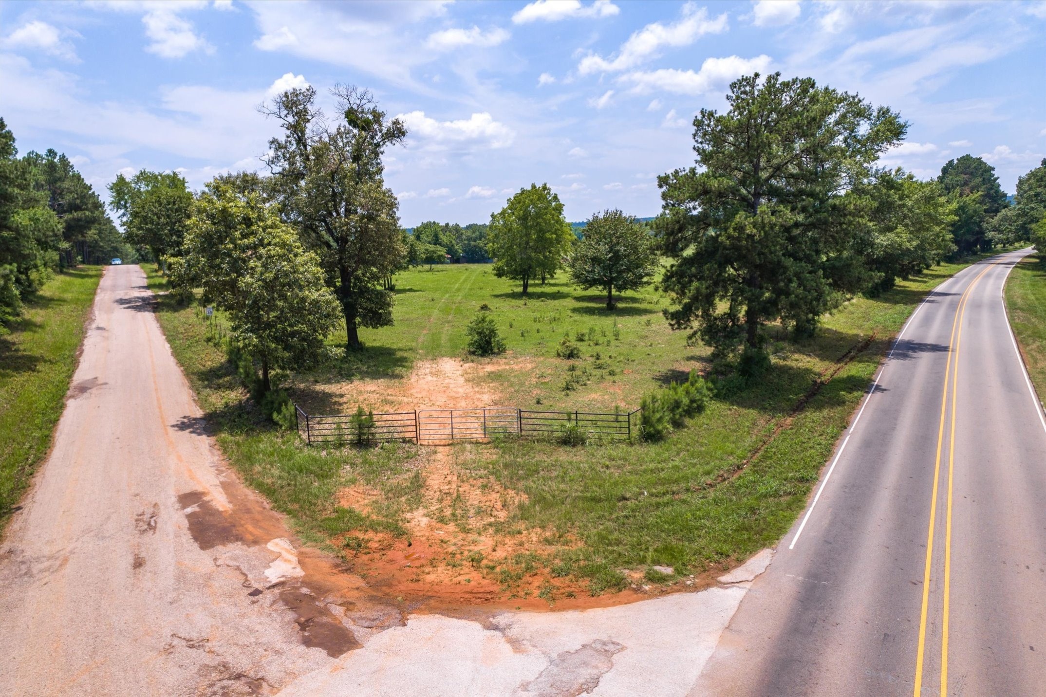 17104 County Road 1100 Flint TX 75762