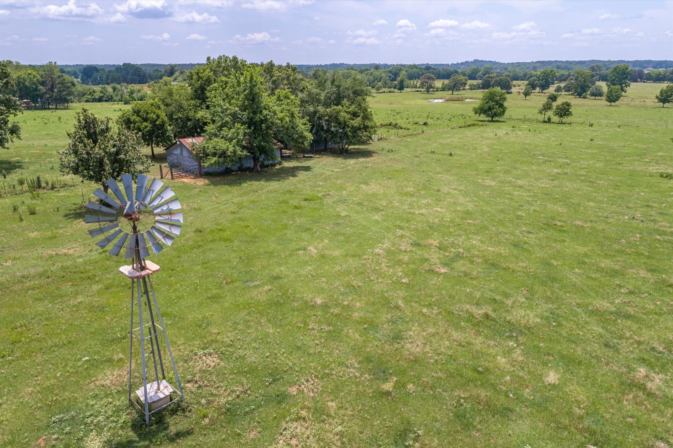 17104 County Road 1100 Flint TX 75762