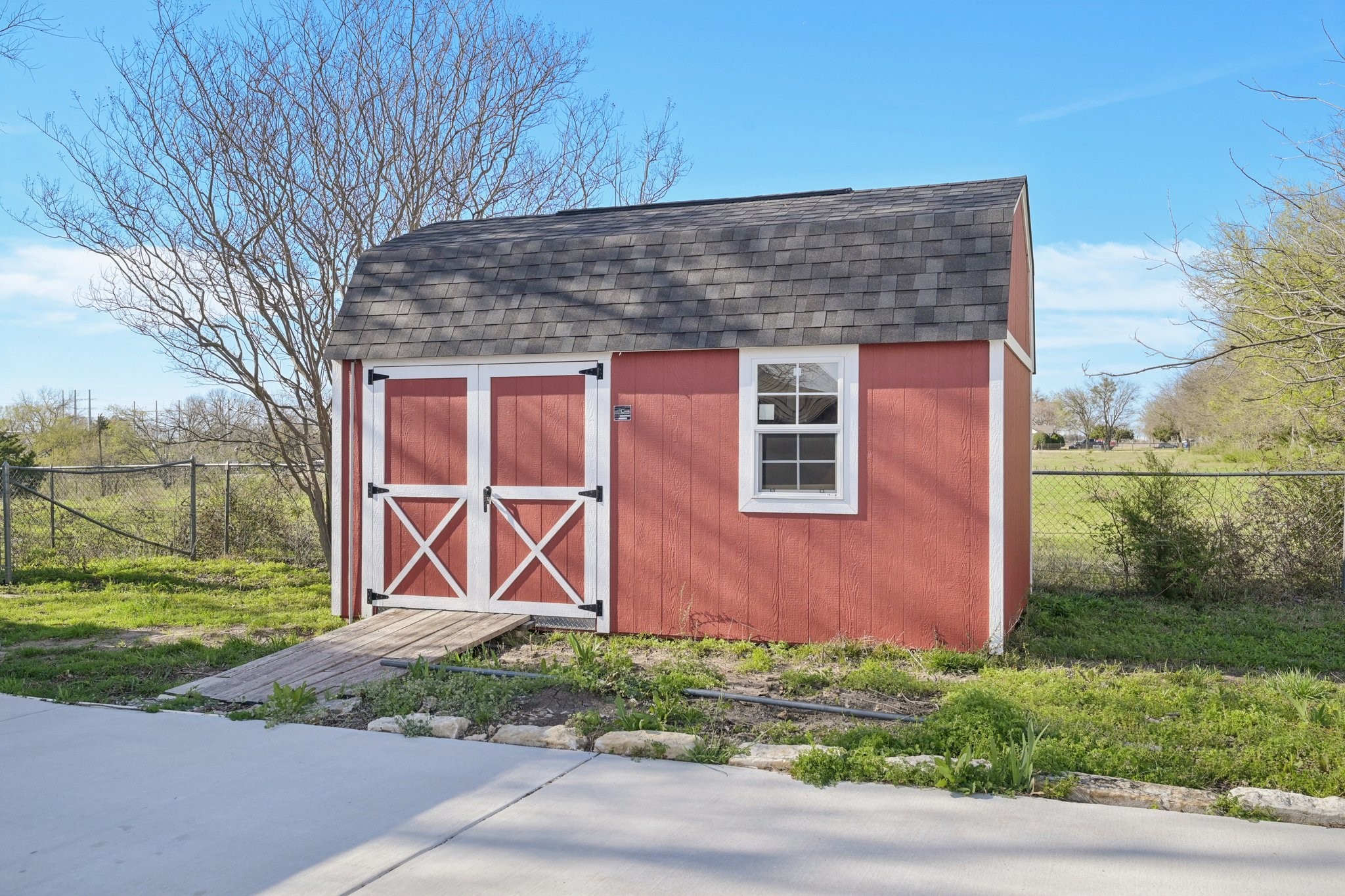 611 Ferris Road Lancaster TX 75146