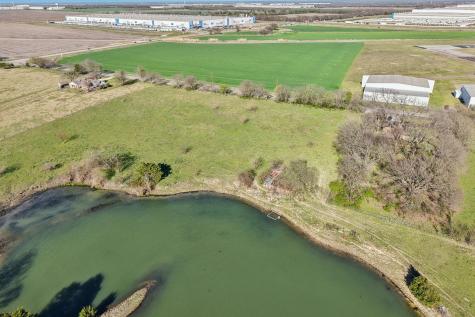 611 Ferris Road Lancaster TX 75146