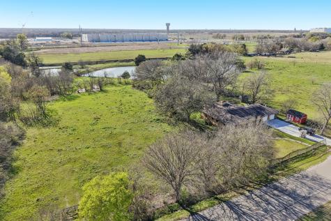 611 Ferris Road Lancaster TX 75146