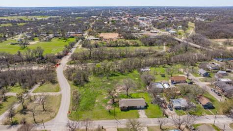 350 S Lennox Street Stephenville TX 76401
