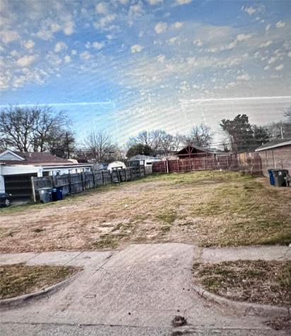 1823 Leath Street Dallas TX 75212
