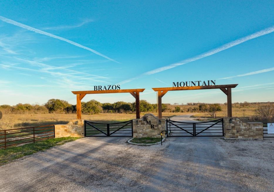 2048 River Shoals Road Mineral Wells TX 76067