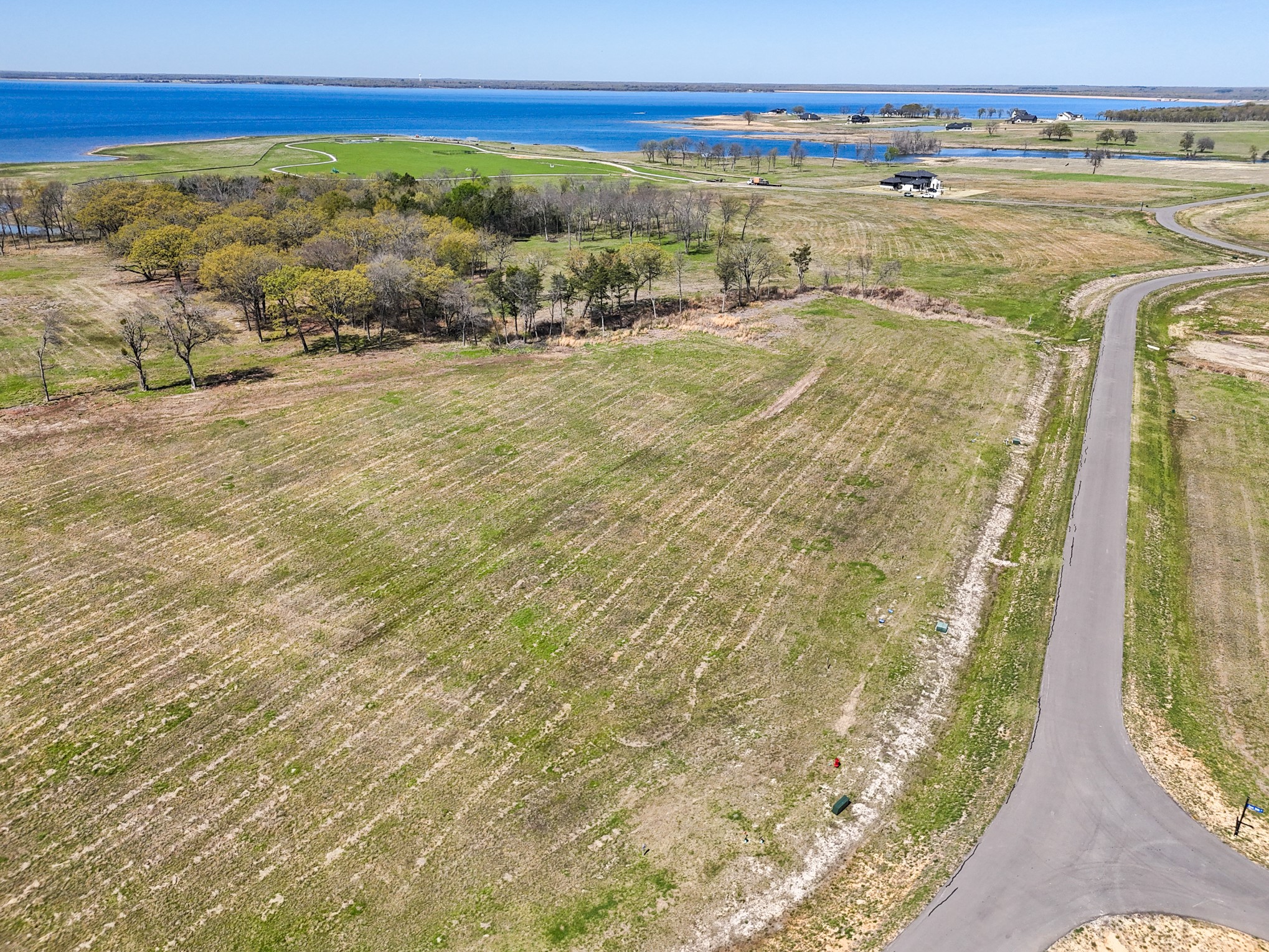 330 Lakewood Lane Honey Grove TX 75446