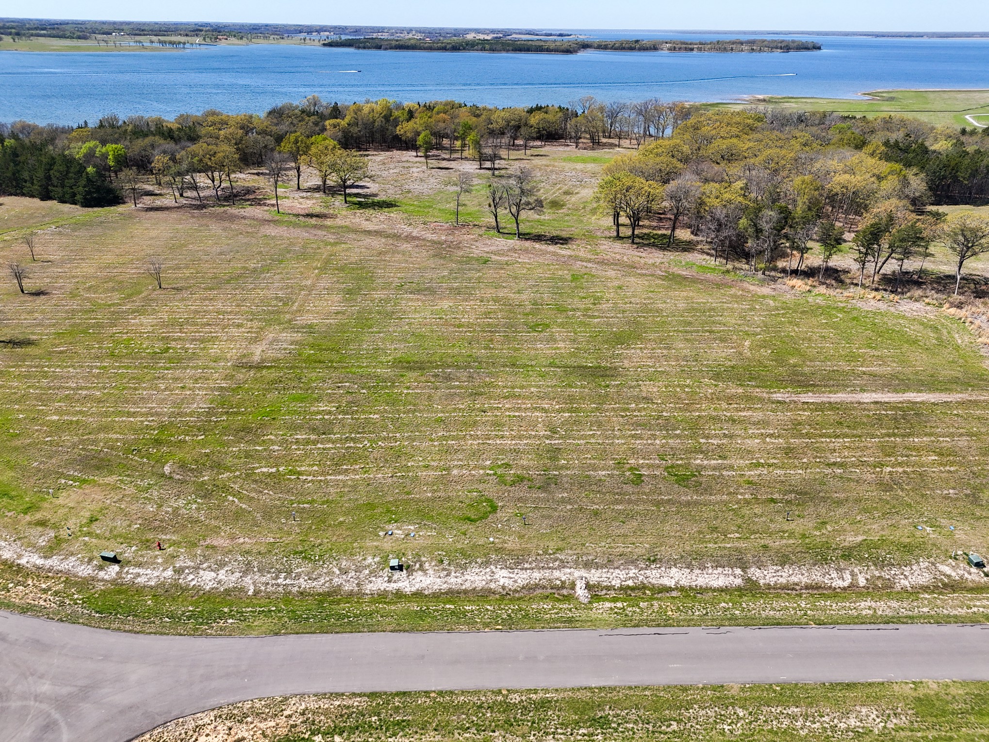 330 Lakewood Lane Honey Grove TX 75446