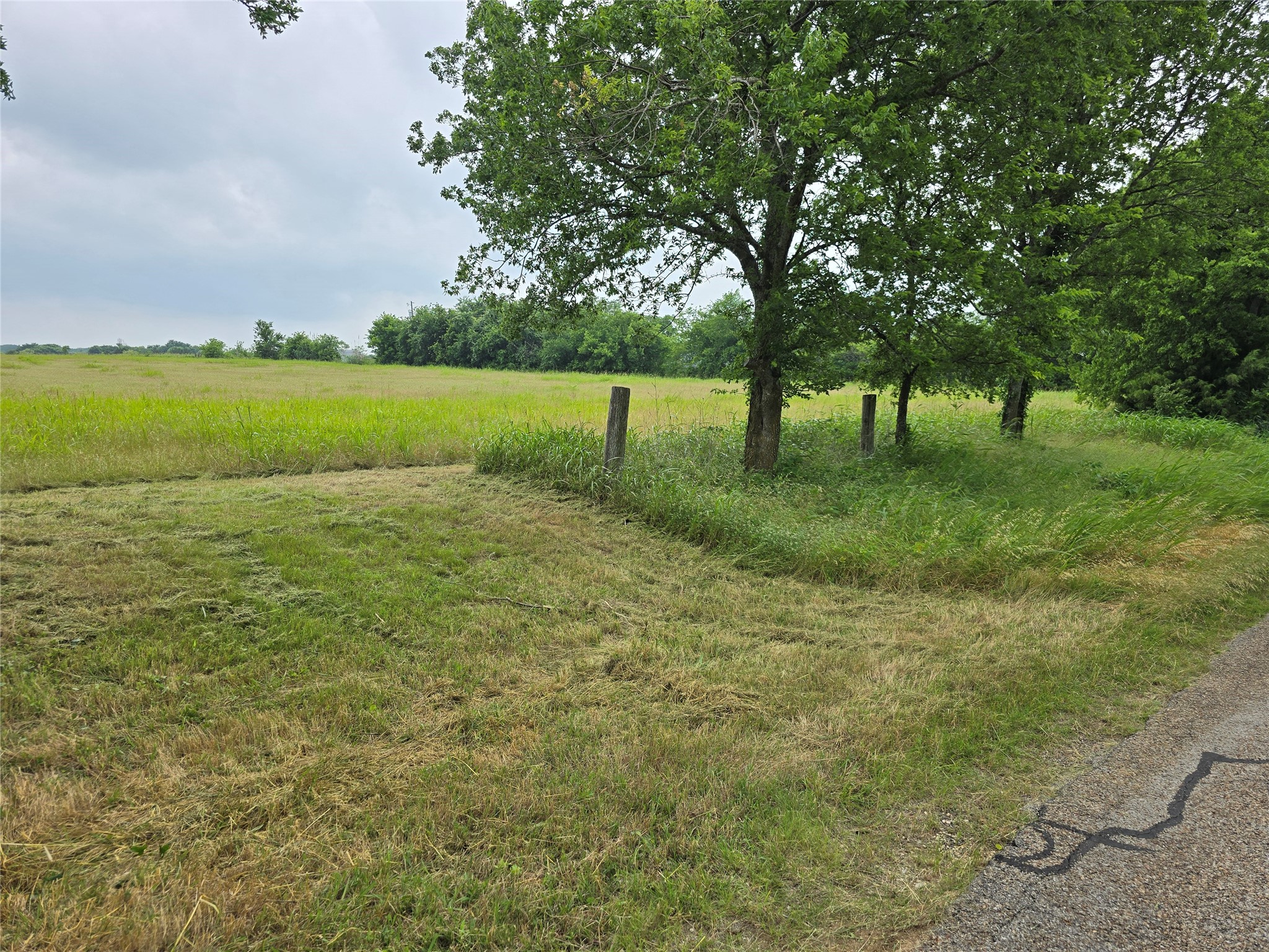 5250 County Road 304 Grandview TX 76050