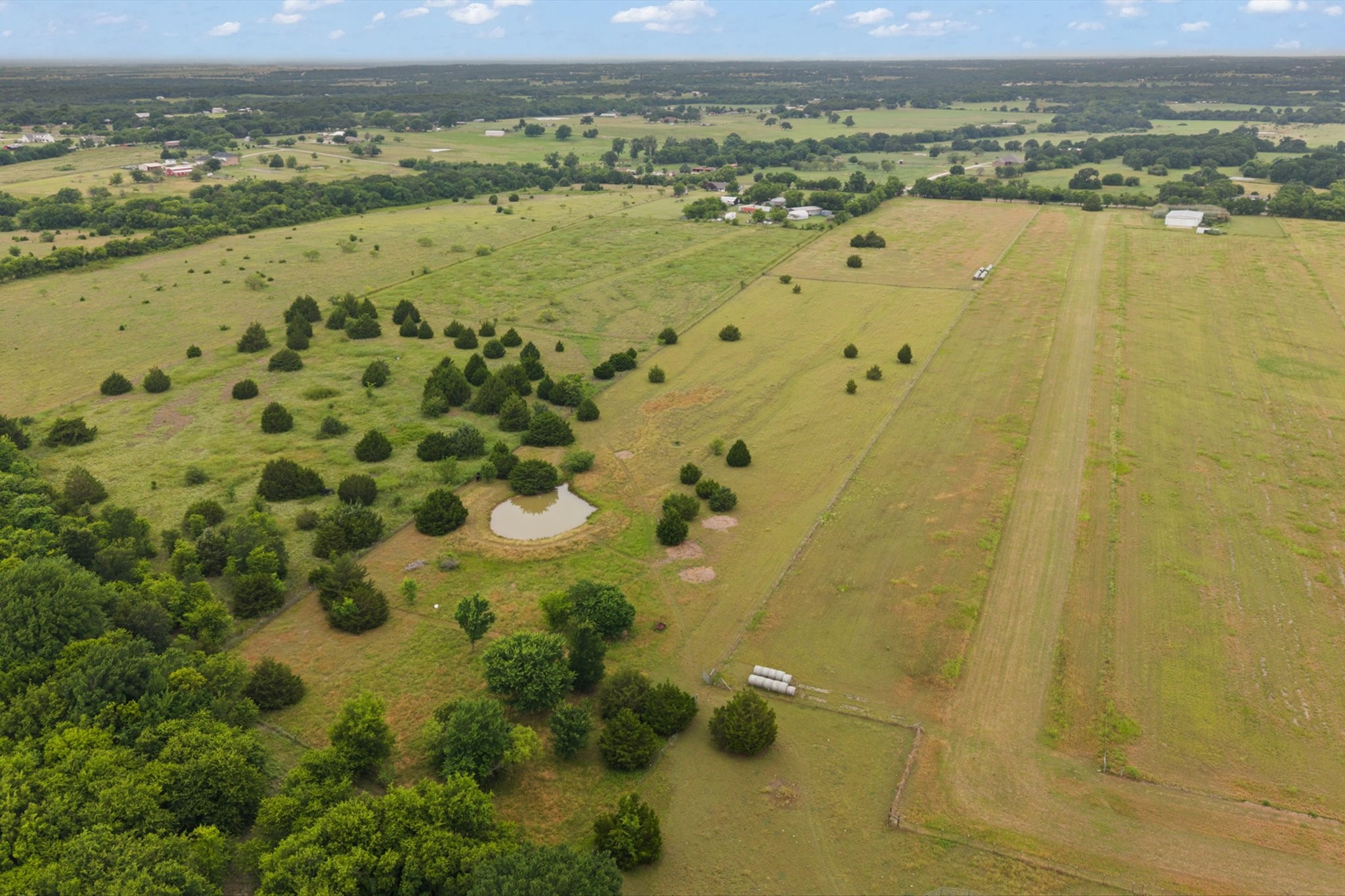 5250 County Road 304 Grandview TX 76050