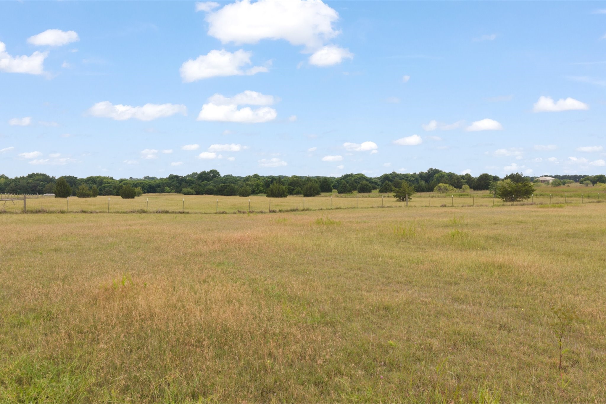 5250 County Road 304 Grandview TX 76050