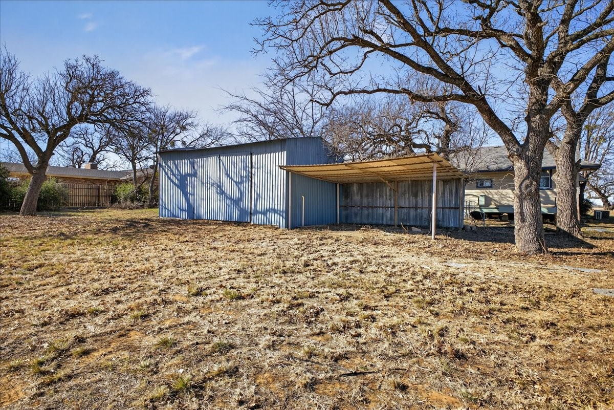 1117 W Live Oak Street Jacksboro TX 76458