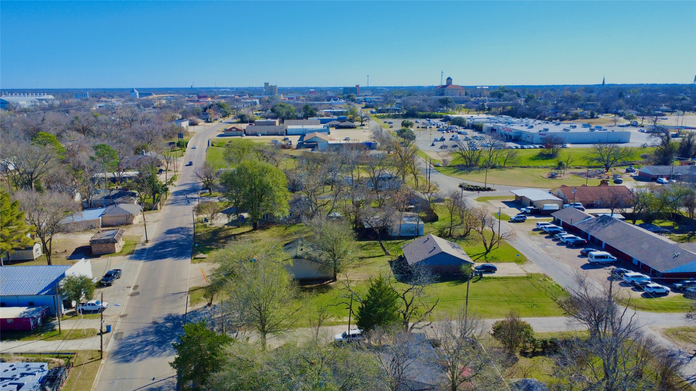 1112 N Beaton Street Corsicana TX 75110