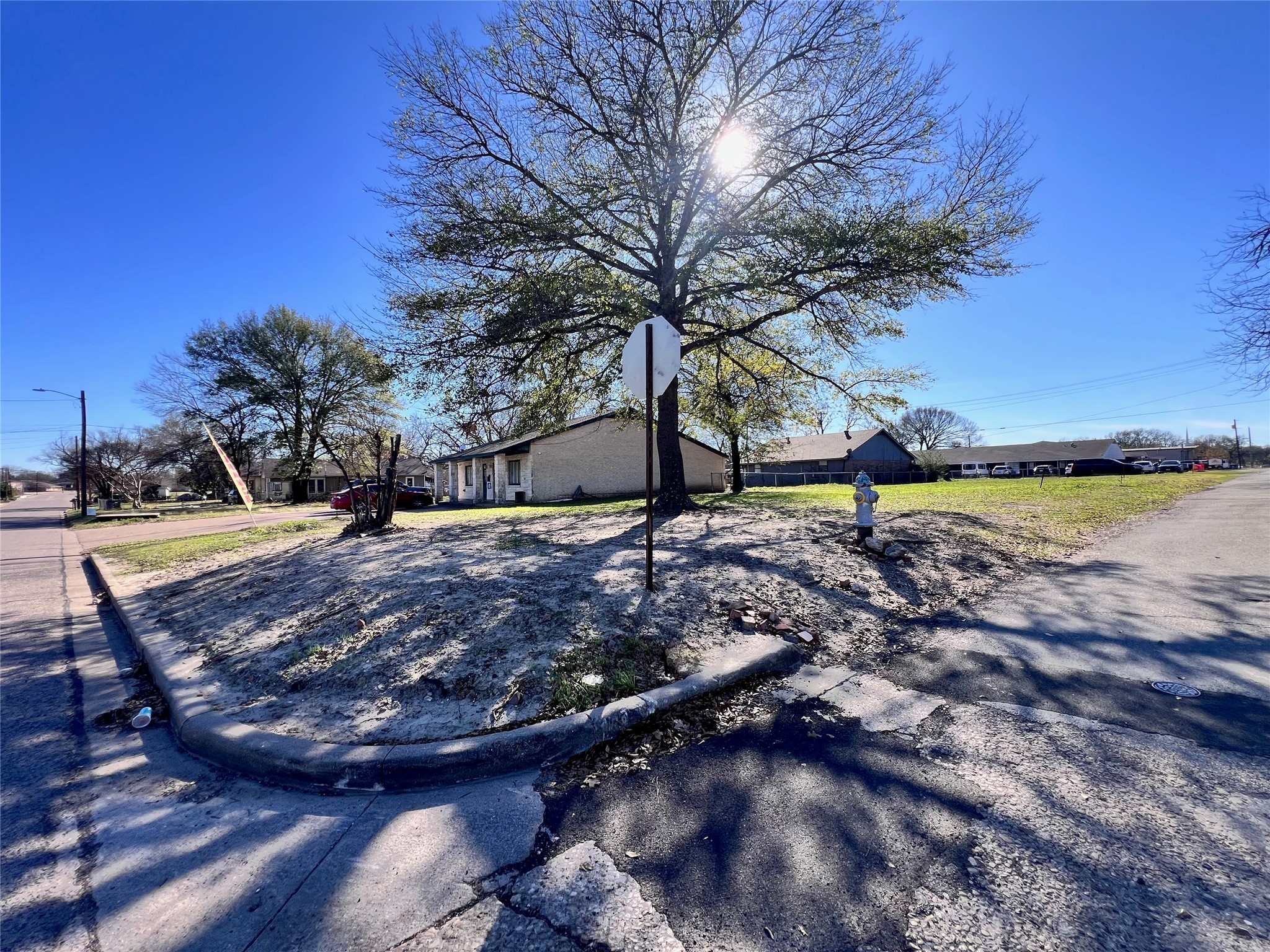 1112 N Beaton Street Corsicana TX 75110