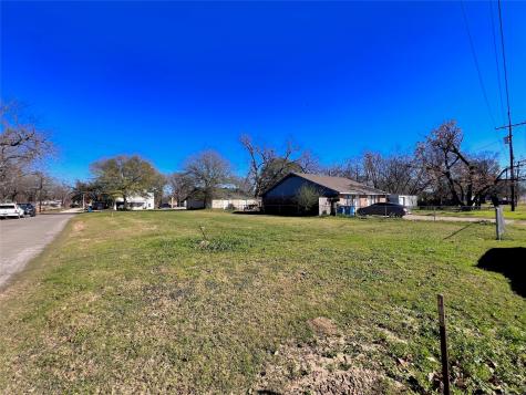 1112 N Beaton Street Corsicana TX 75110