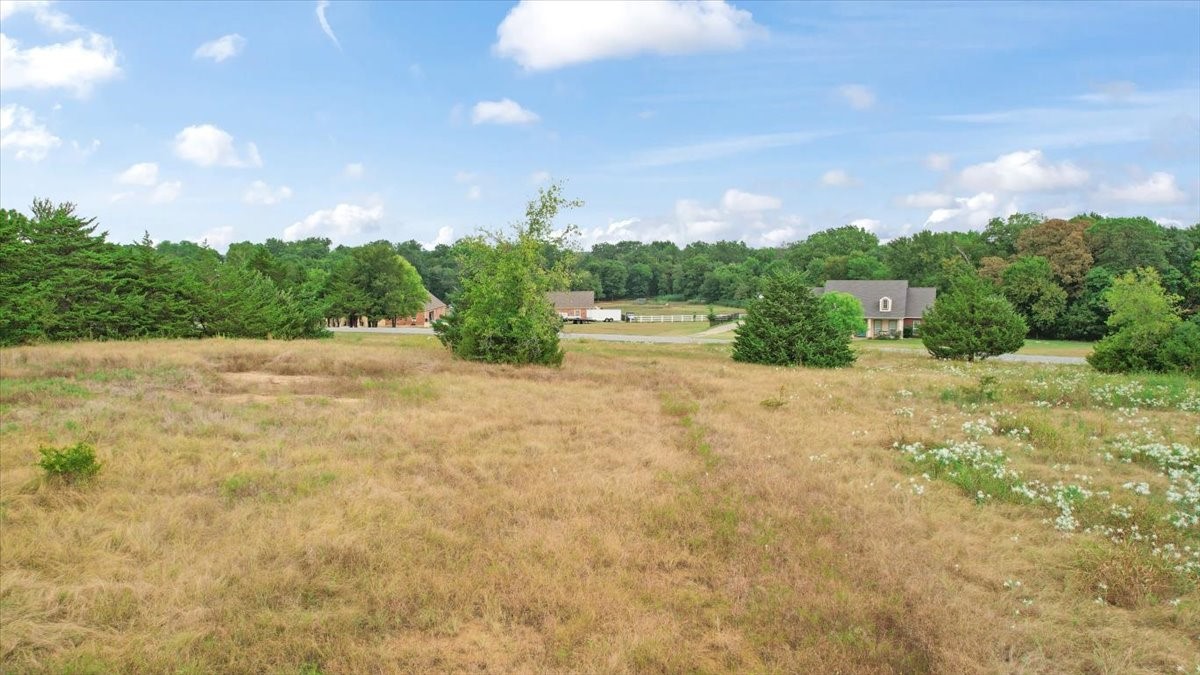 4 Fawn Hollow Trail Denison TX 75020