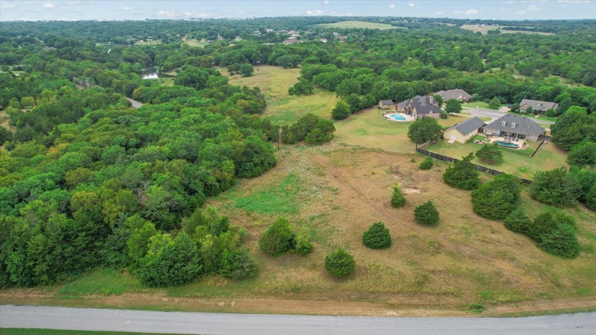 4 Fawn Hollow Trail Denison TX 75020