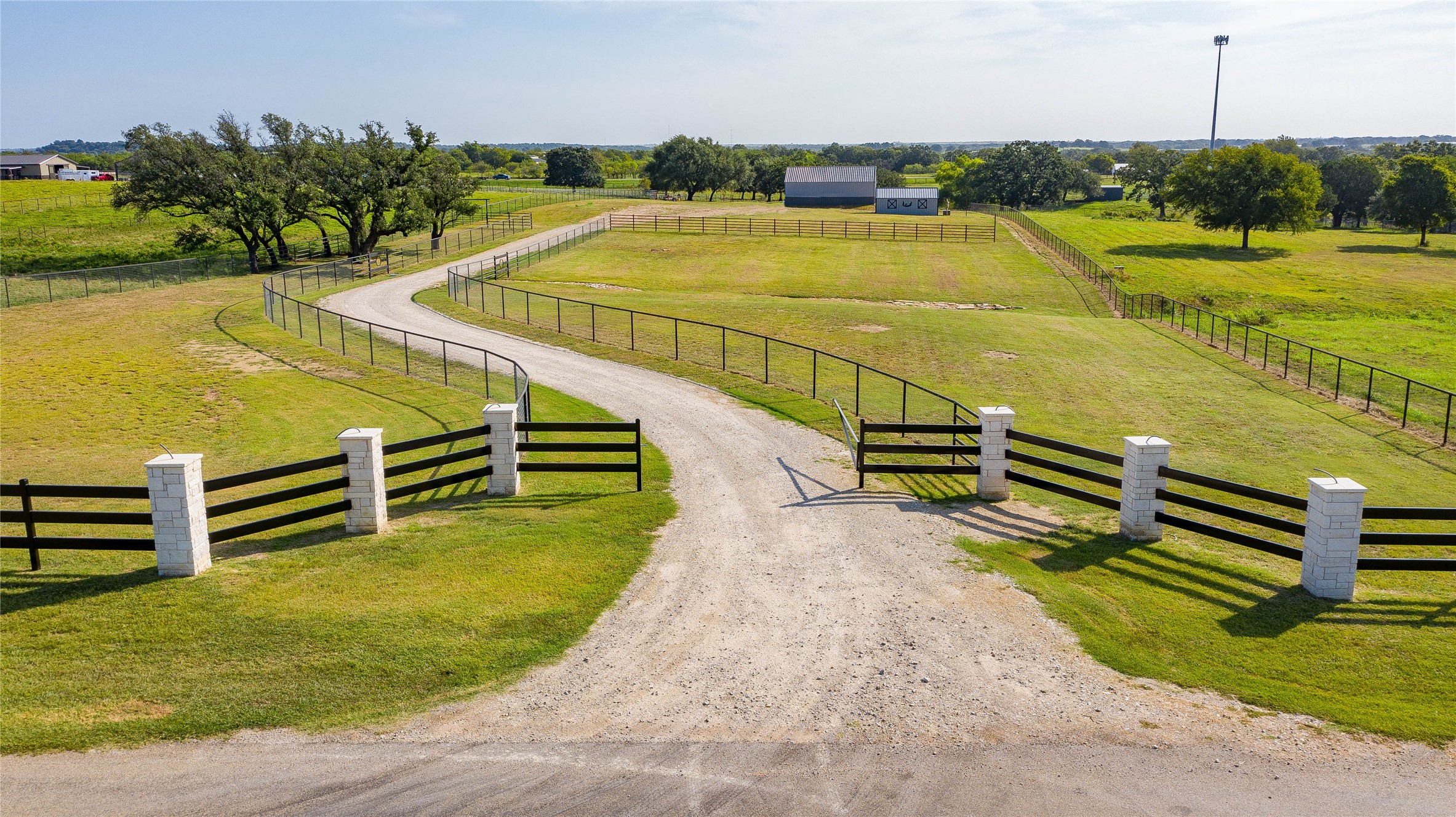 109 N Silver Saddle Circle Weatherford TX 76087