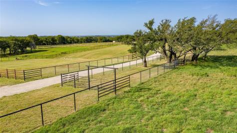 109 N Silver Saddle Circle Weatherford TX 76087