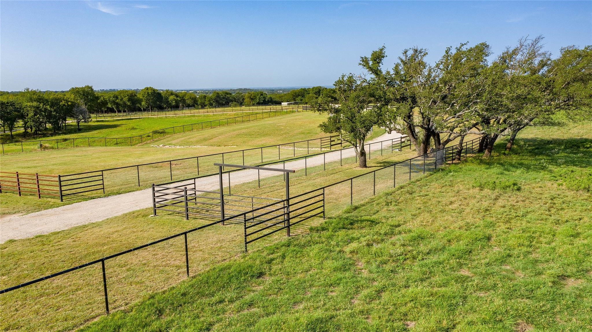 109 N Silver Saddle Circle Weatherford TX 76087