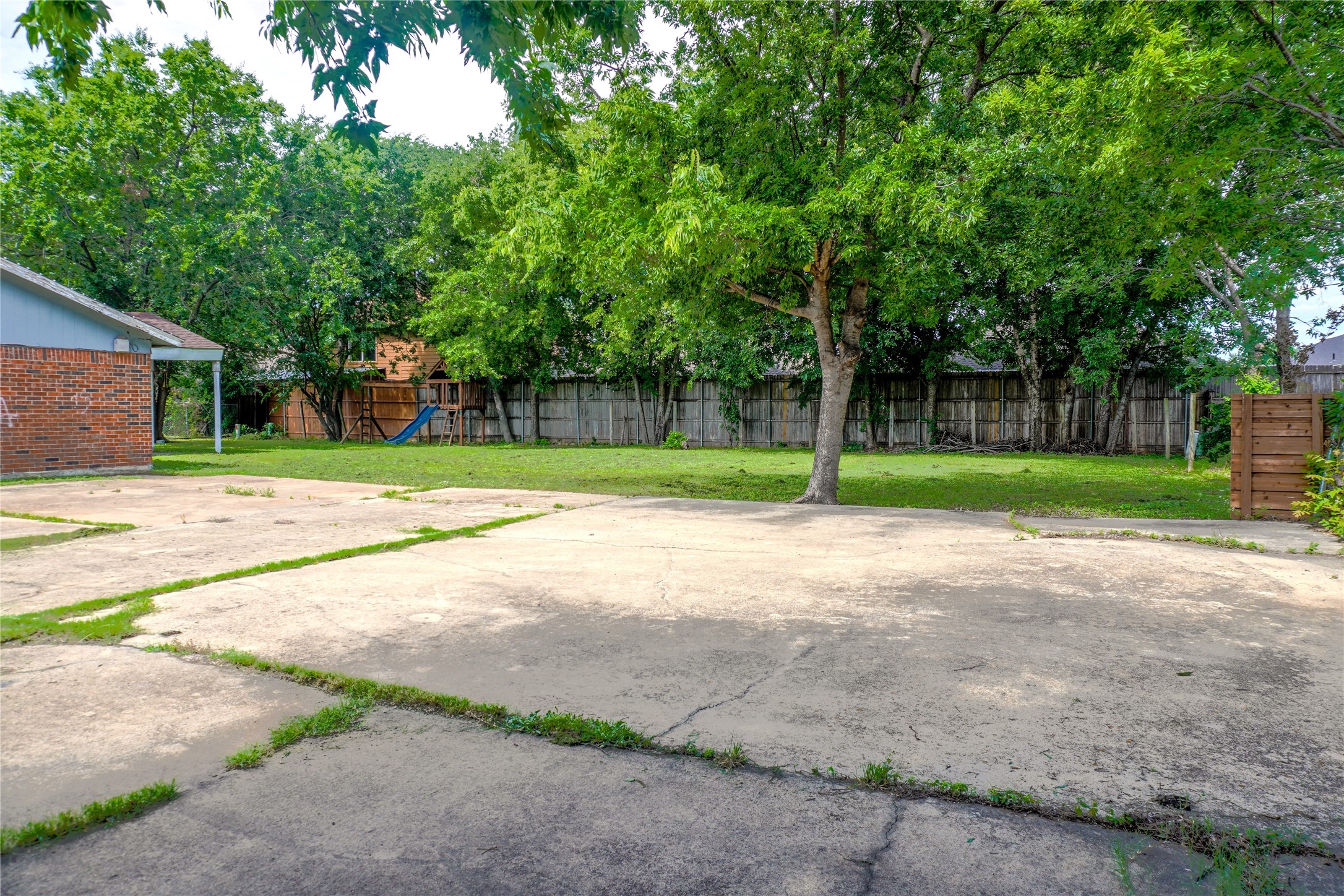 220 Coury Road Everman TX 76140