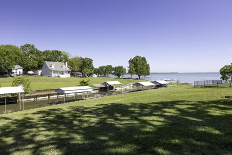 1032 Shoreline Drive West Tawakoni TX 75474
