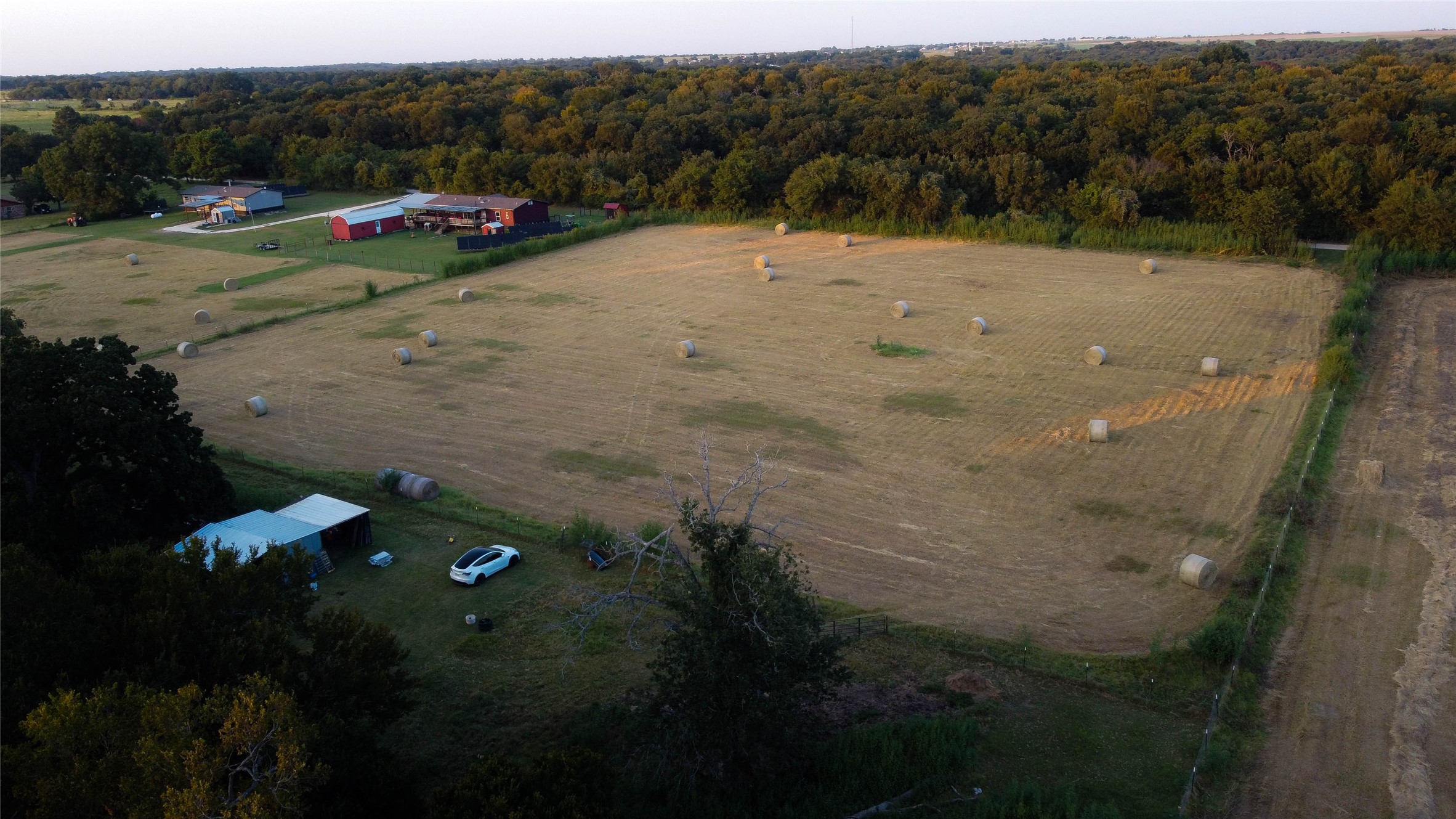 157 Private Road 142 Covington TX 76636