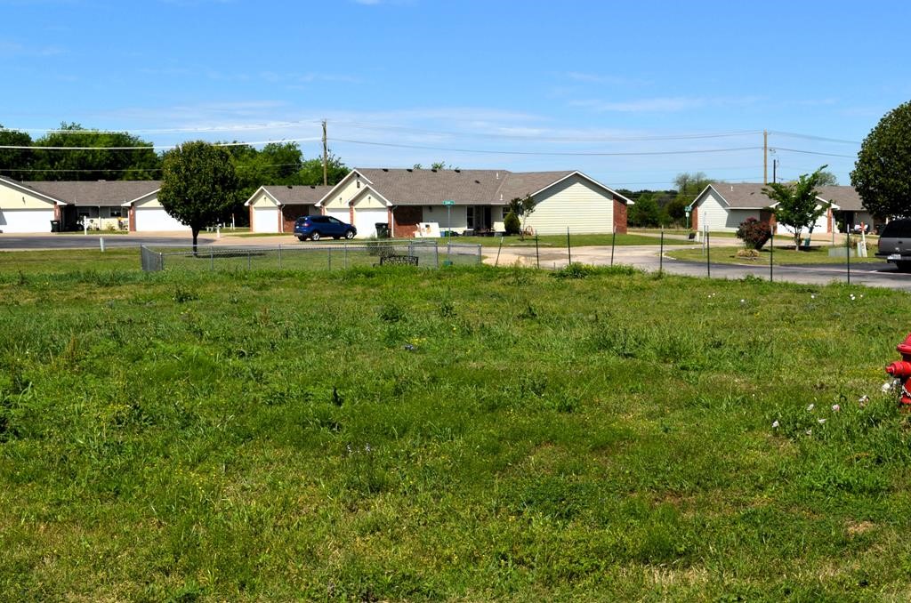 208 Preston Circle Mabank TX 75147