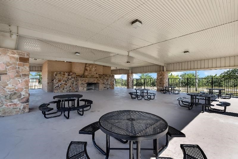 411 Mountain View Court Sunset TX 76270