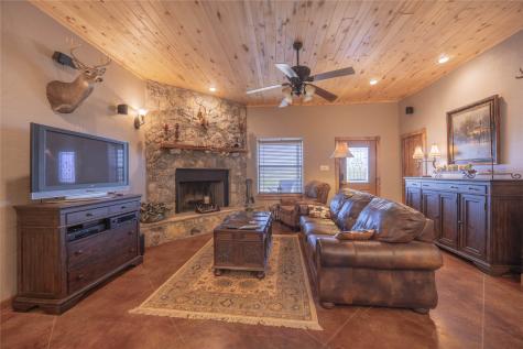 3270 Fm-573 Comanche TX 76442