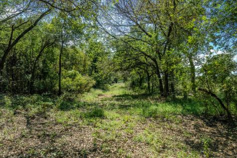0001 W Pleasant Valley Road Henrietta TX 76230