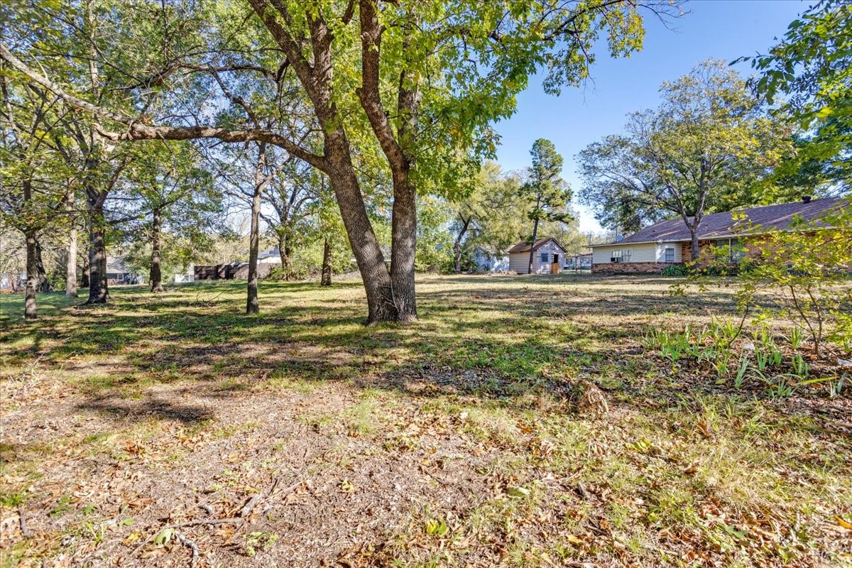 603 W Star Street Denison TX 75020