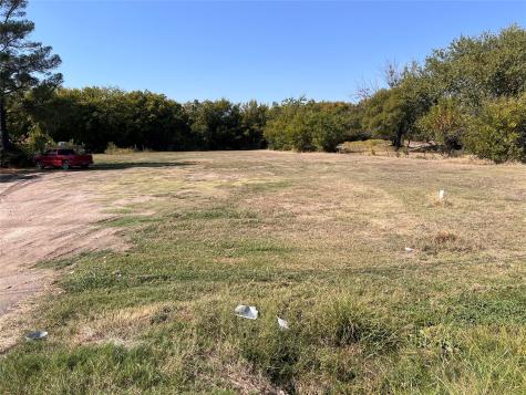 1523 N State Highway 121 Bonham TX 75418