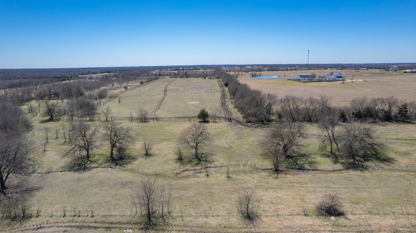 53 Us Highway 69 Celeste TX 75423