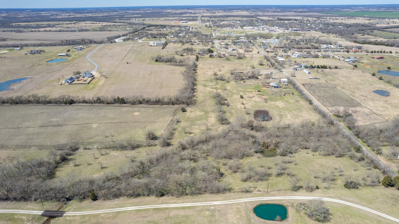53 Us Highway 69 Celeste TX 75423