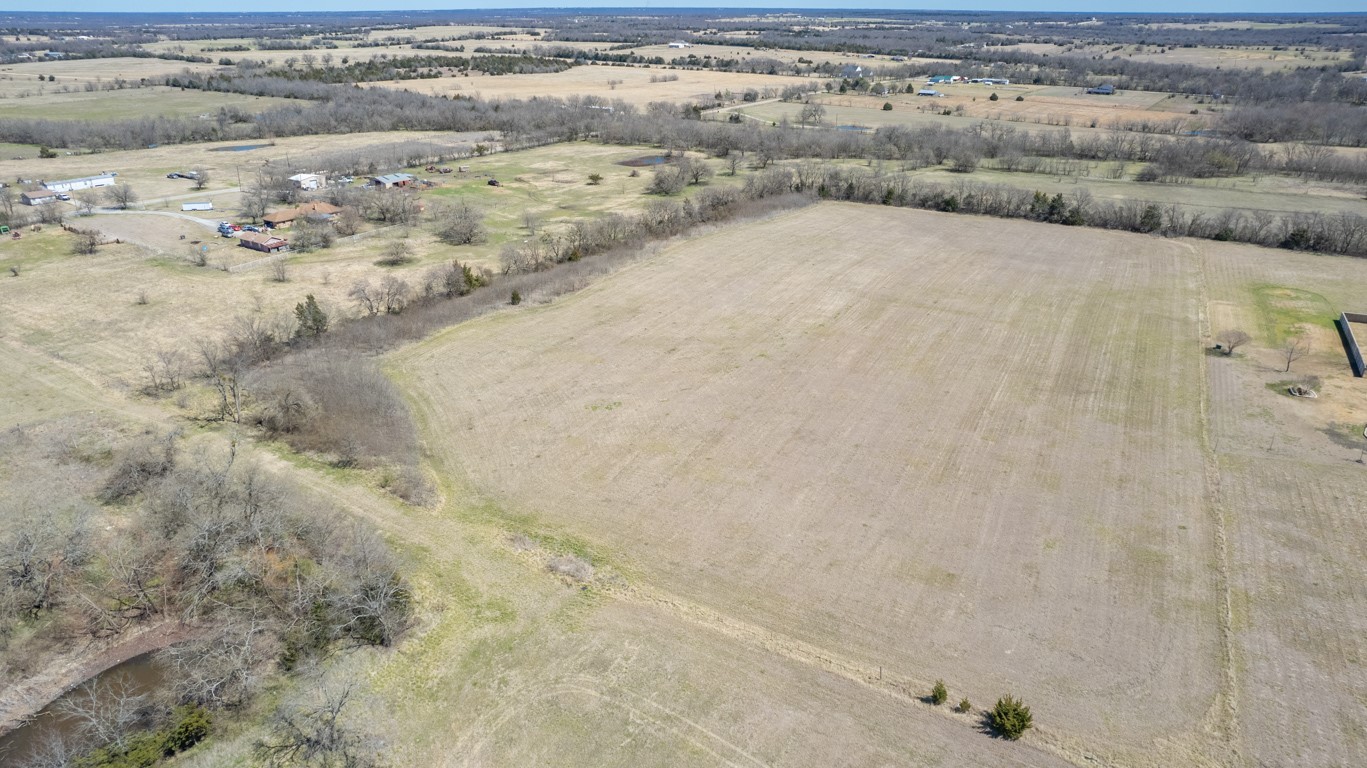 53 Us Highway 69 Celeste TX 75423