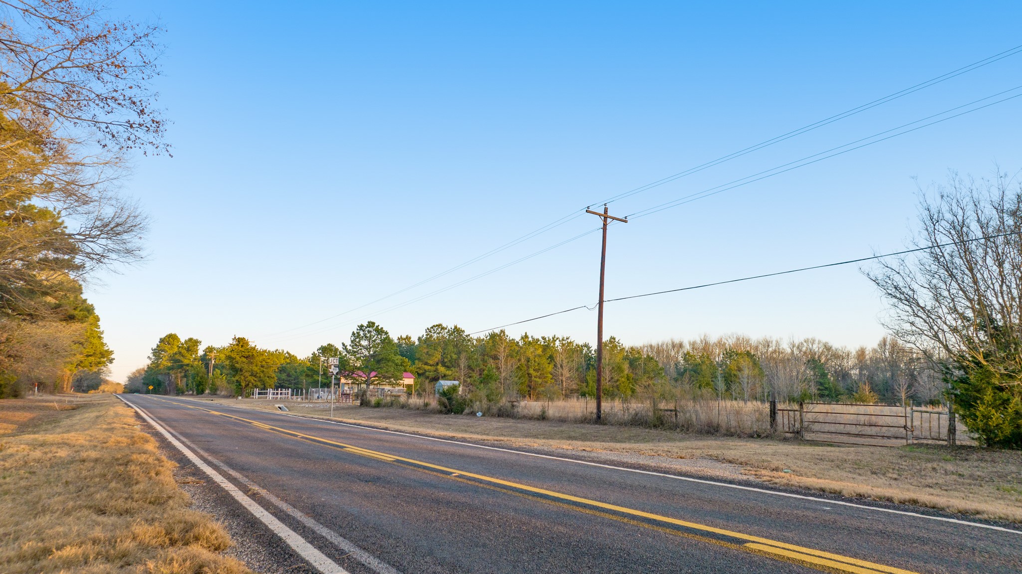 6490 Fm 1701 Avery TX 75554