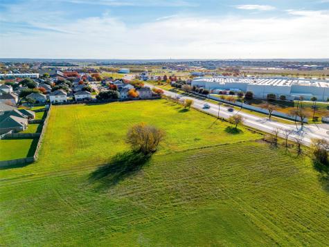 1101 E Main Street Crowley TX 76036