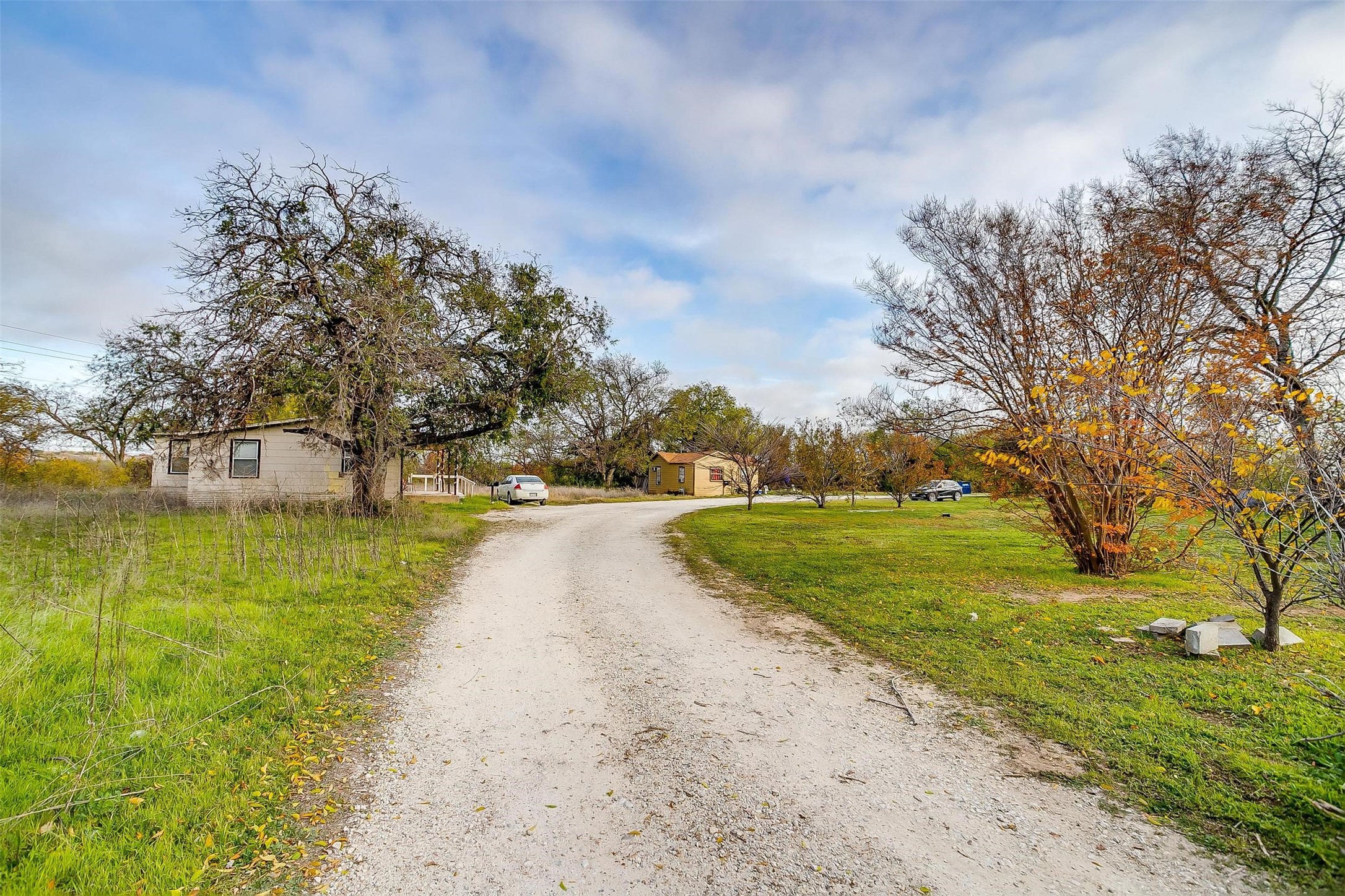 1101 E Main Street Crowley TX 76036