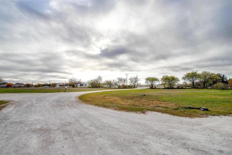 1101 E Main Street Crowley TX 76036