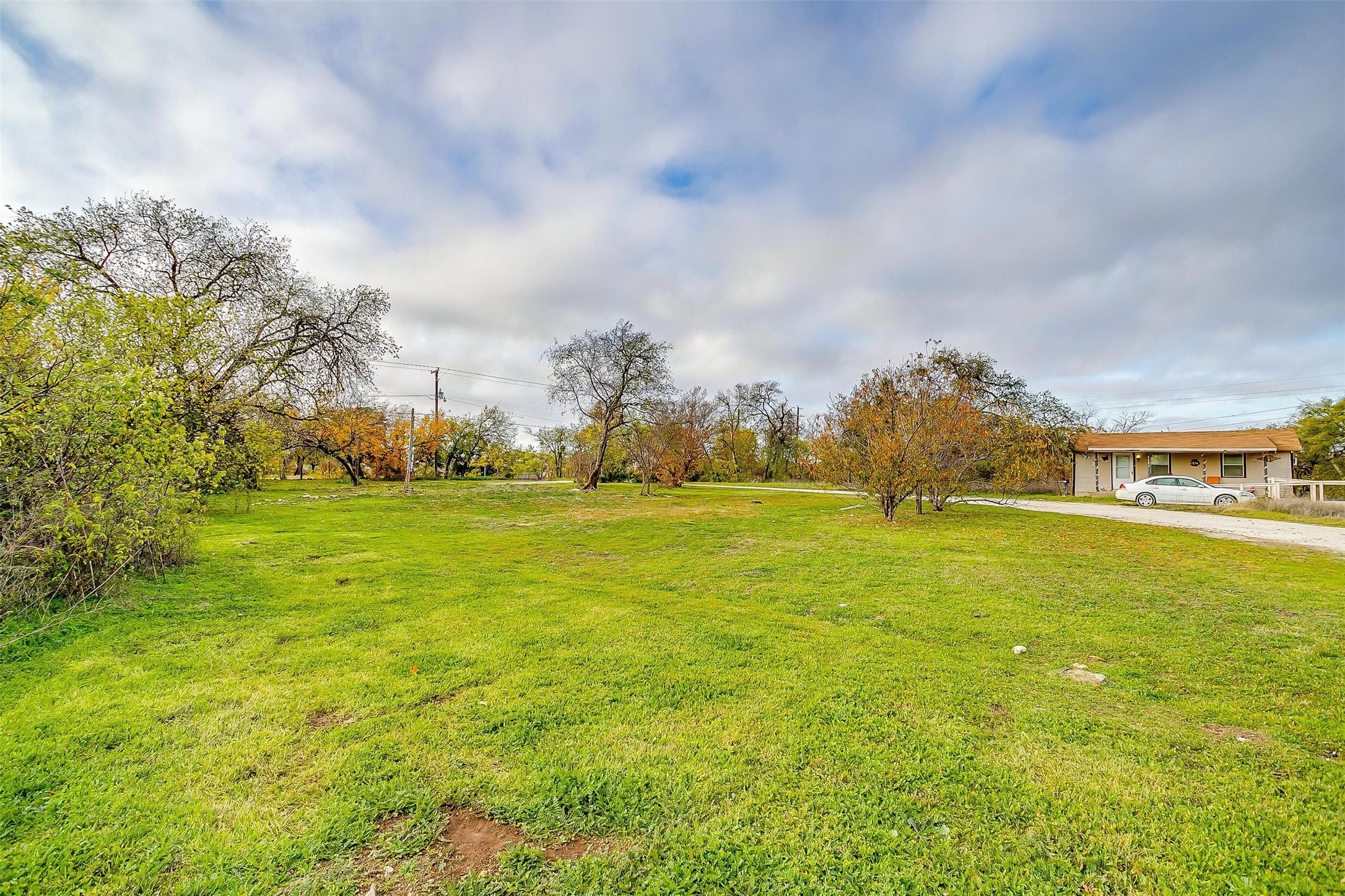 1101 E Main Street Crowley TX 76036